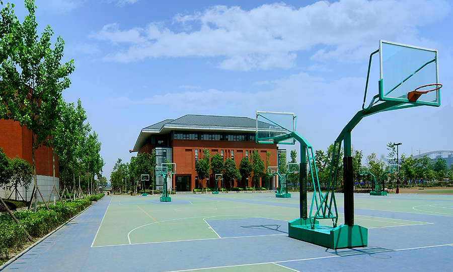 校园环境-篮球场