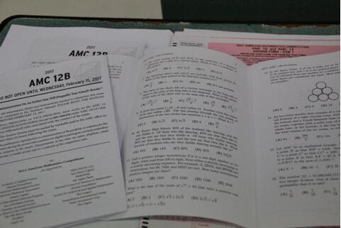 思维过程？谁能答对更多的题？ ——美国数学竞赛AMC在我校火热举行