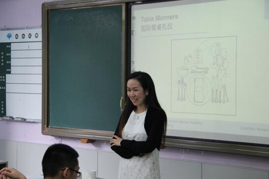 我们的学生为何如此优秀？看看他们暑假在干什么就知道了