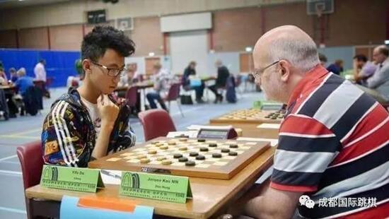 这个暑假 你在葛优躺 他们在南征北战 冠军拿到手软！