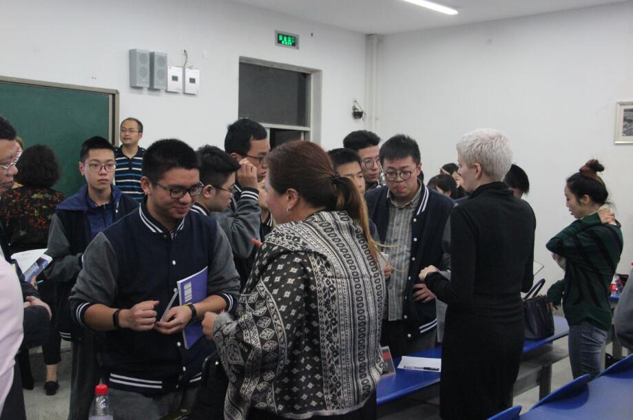 英国名校如何降服七中国高学子