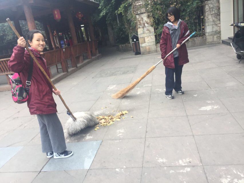 国际志愿人员日 | 辛苦了！城市的美容师！