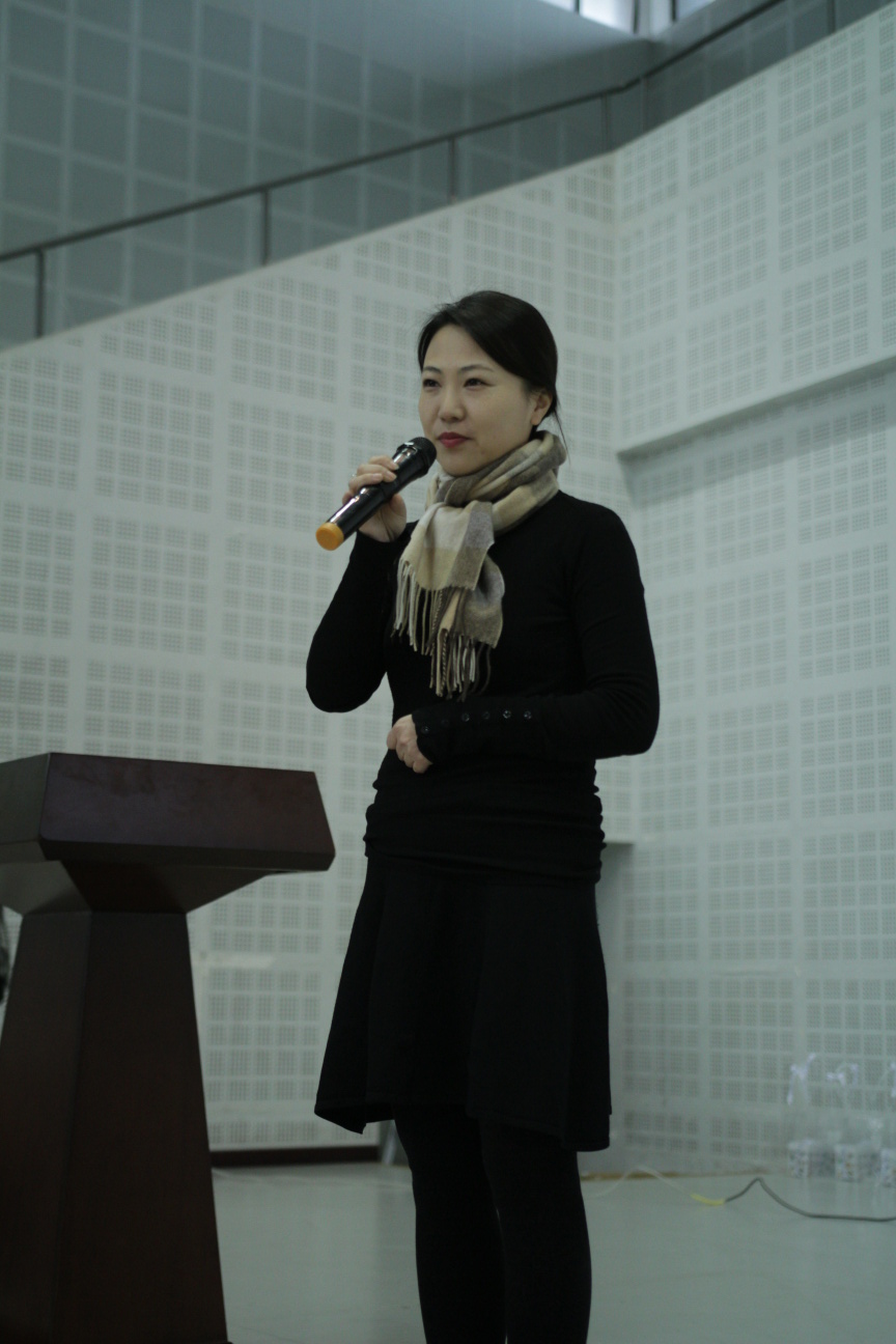 最创意的毕业纪念：全年级每人画一块拼图带着“走世界”