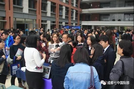 收获10余份世界顶级名校offer，廖治宇和成都七中国际部相互成就，甜炸了！