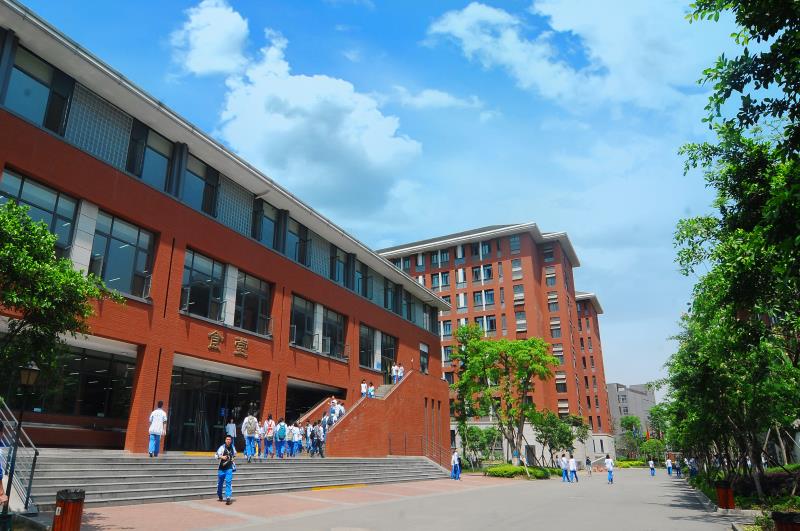 一定要去世界看看！从成都七中国际部，开启征战世界名校之旅