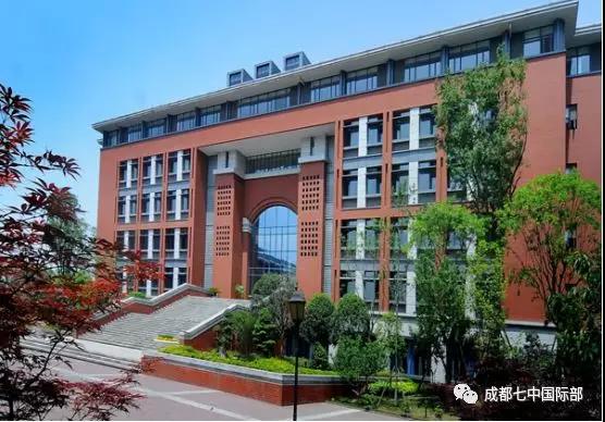 【城市美化者】培养见车就扶的优良传统——路边整理共享单车活动回顾