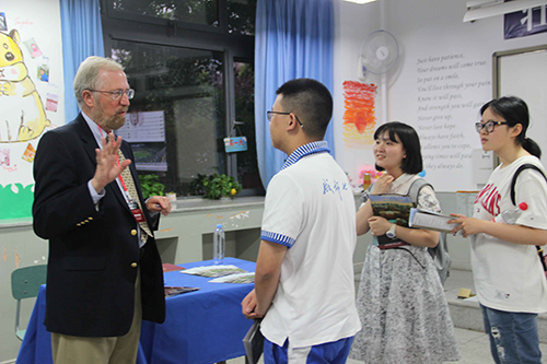 西南地区唯一承办方！7所美国一流大学招生官齐聚成都七中国际部 揭密录取“内幕”