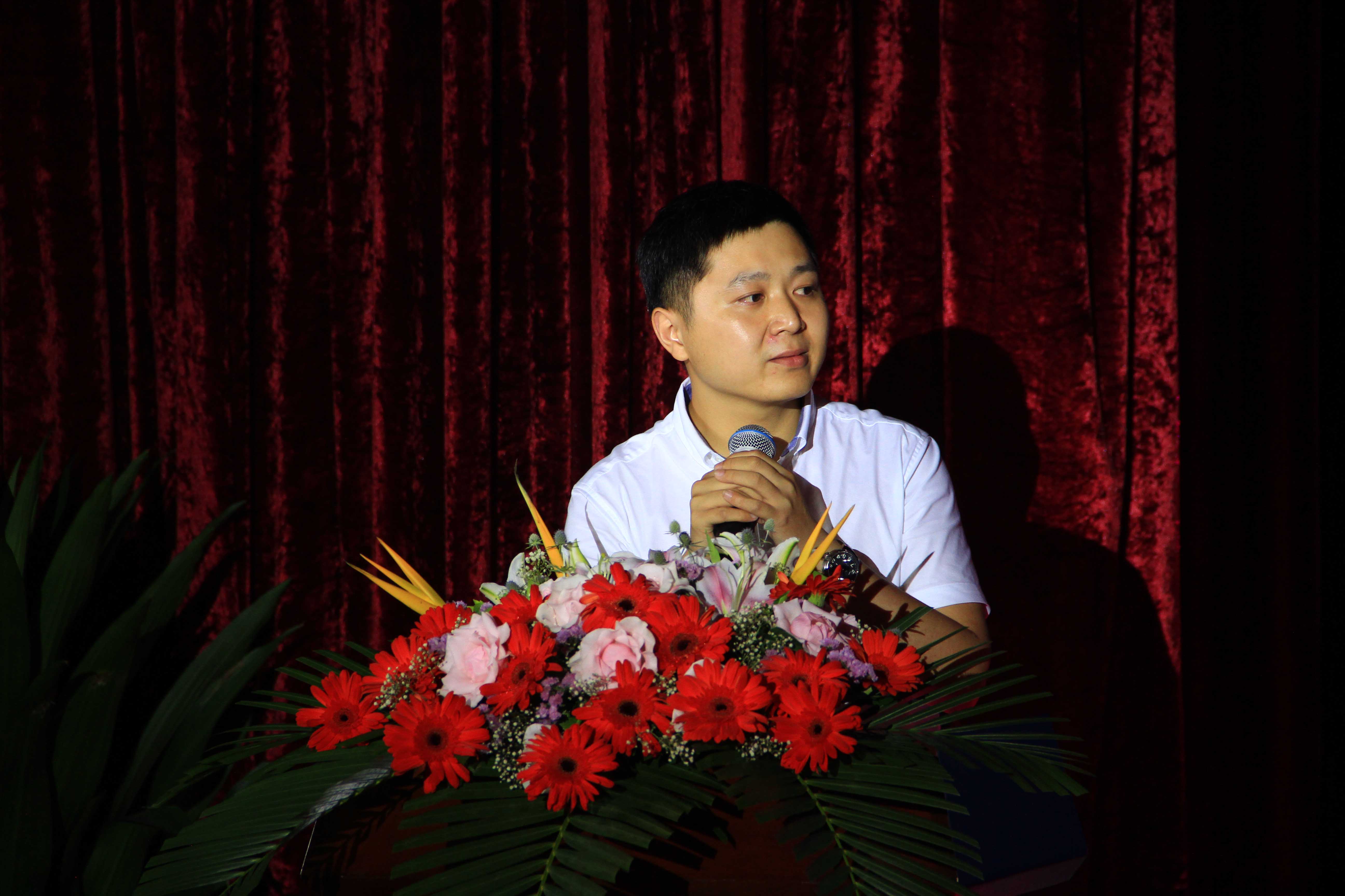 青春绽放，筑梦起航——成都七中国际部2018届毕业典礼圆满落幕！