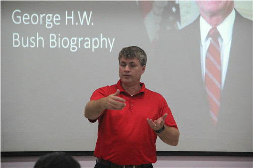 布什总统领导力训练营第二日